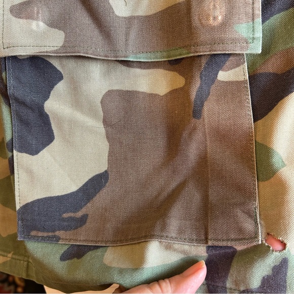 American Apparel Woodland Camouflage US Air Combat Command W/ Patches Size M - Picture 11 of 11